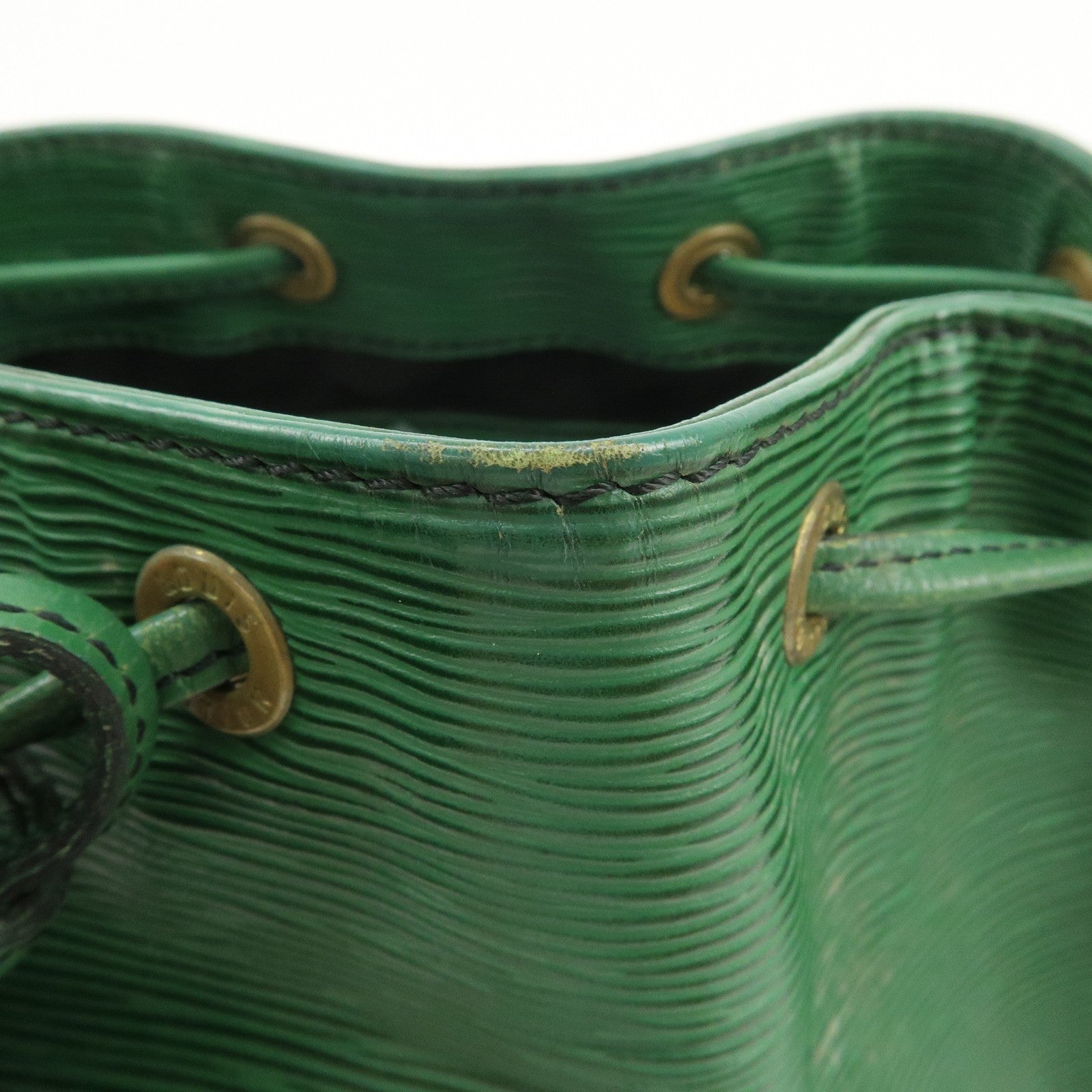 Louis Vuitton Epi Petit Noe Shoulder Bag - Borneo Green, Epi Leather