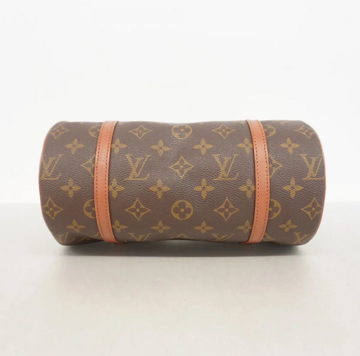 Louis Vuitton Papillon 26