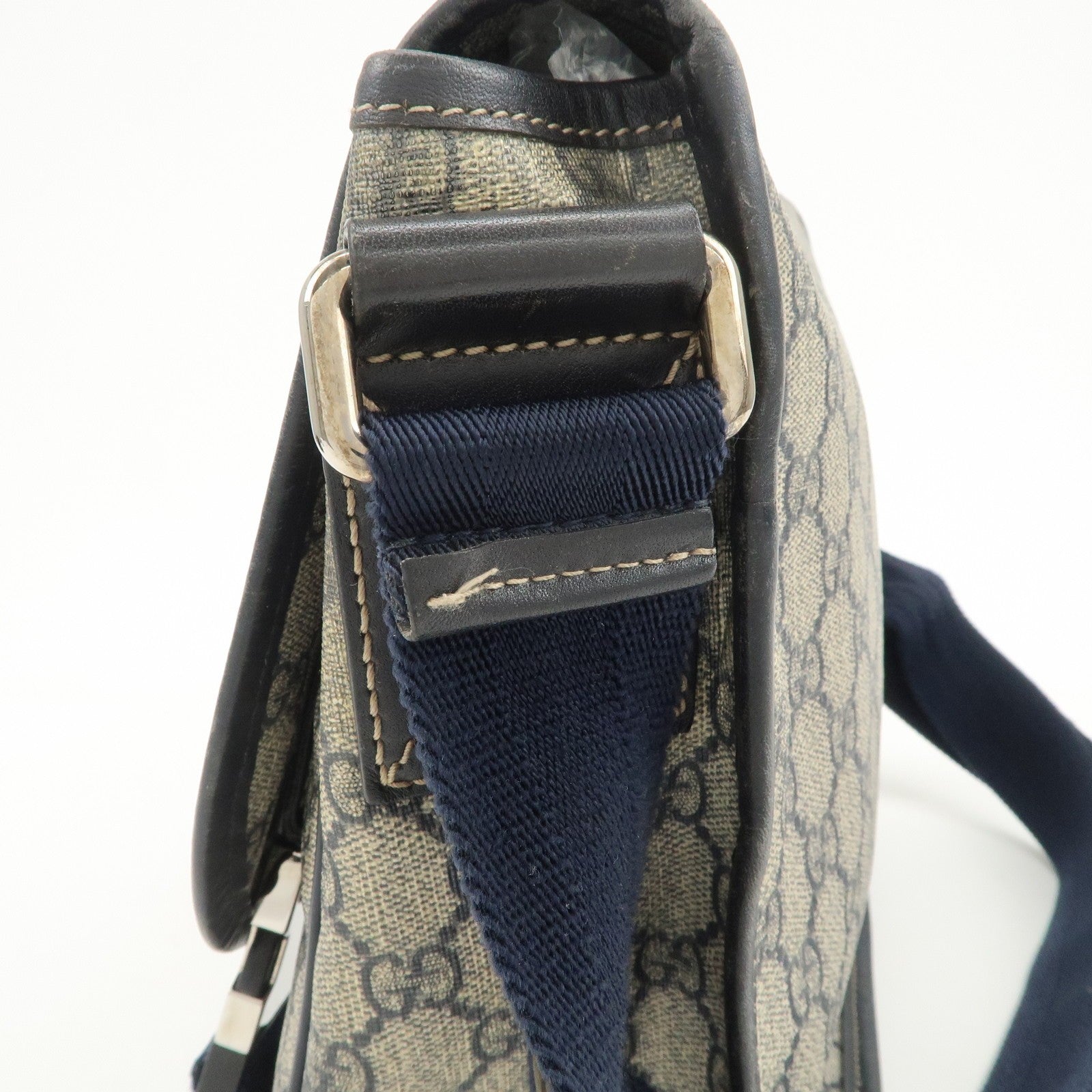Gucci Shoulder Bag - Beige Navy, GG Supreme