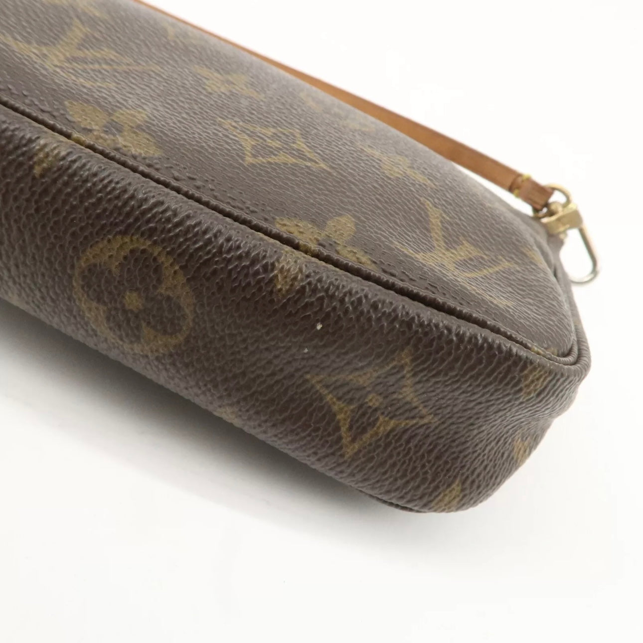 Louis Vuitton Pochette Accessories