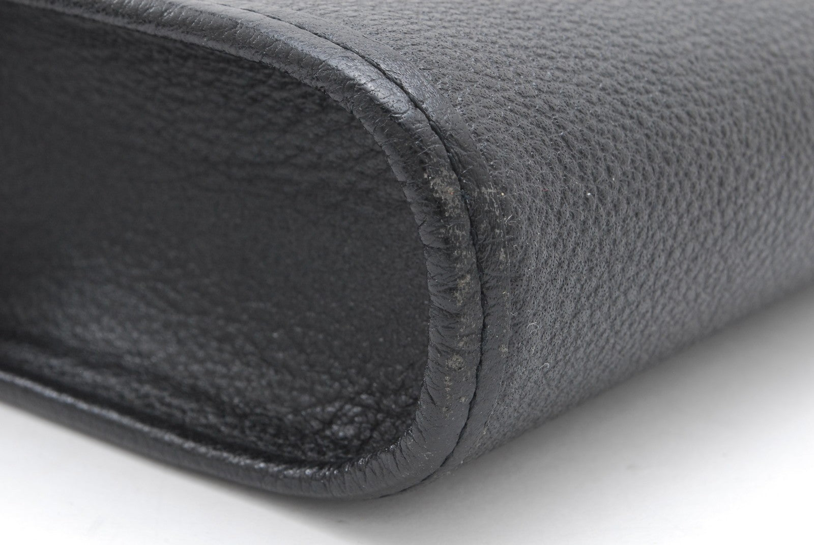 Saint Laurent Yves Saint Lauren Shoulder Bag - Black, Leather