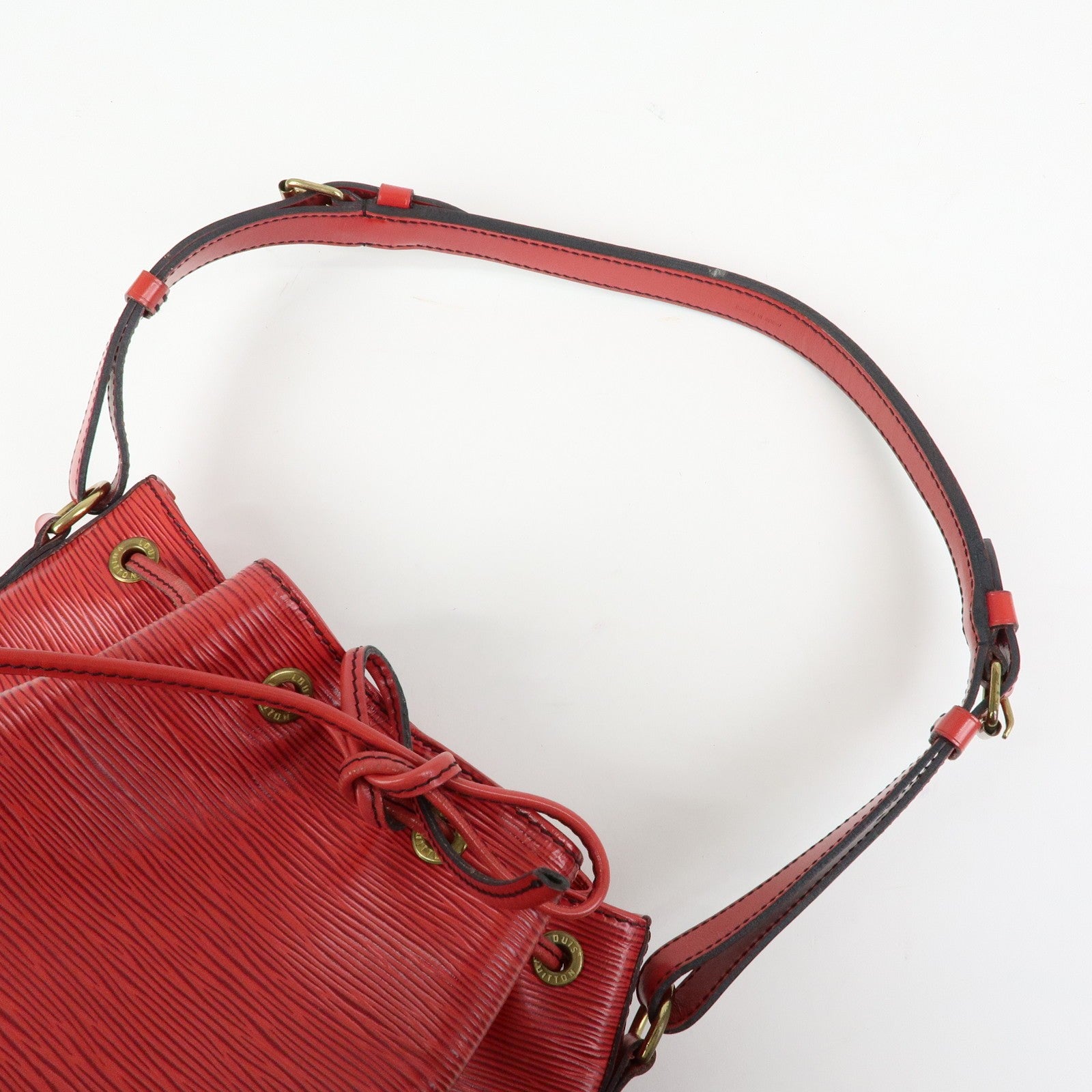 Louis Vuitton Epi Petit Noe Shoulder Bag - Castilian Red, Epi Leather