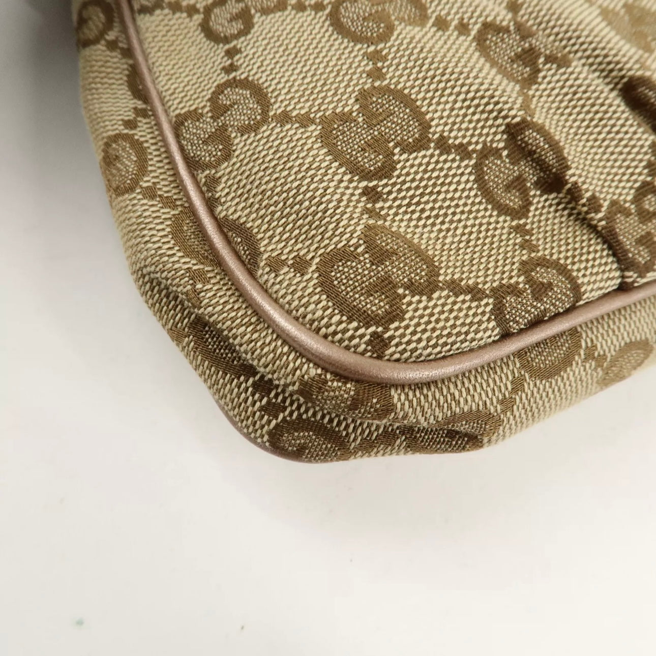 GUCCI Lovely GG Shoulder Bag