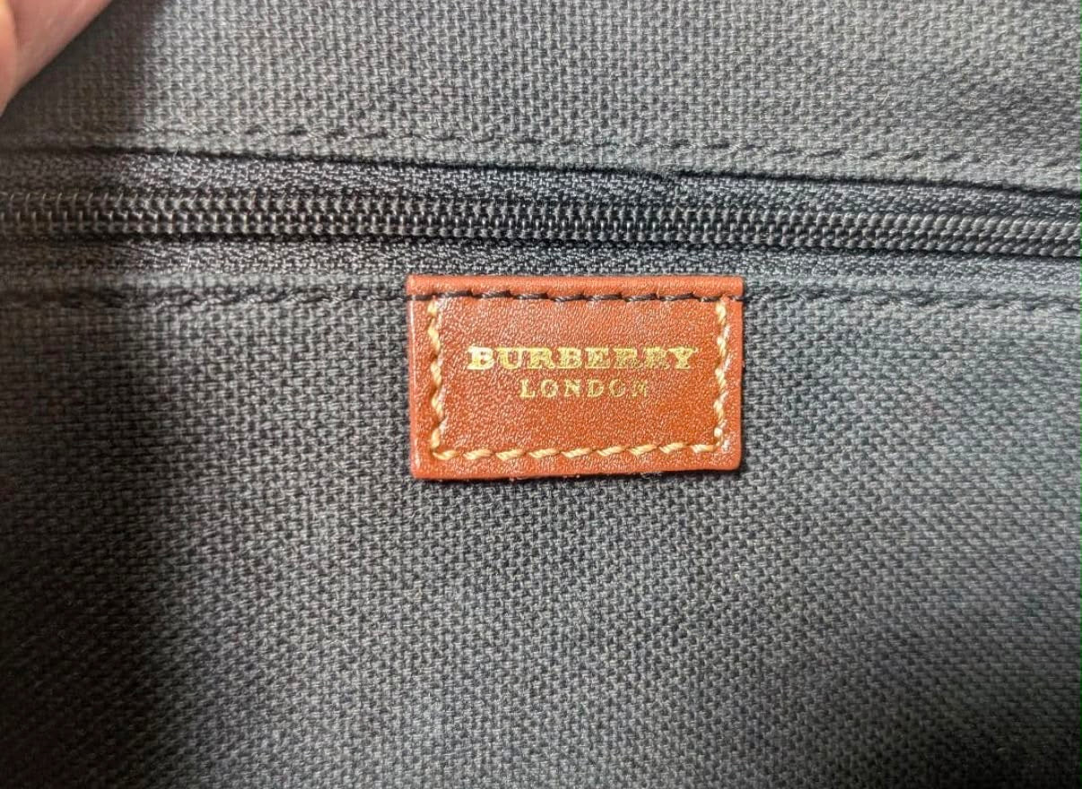 BURBERRY Nova Check Hand Bag- קשה להשגה!