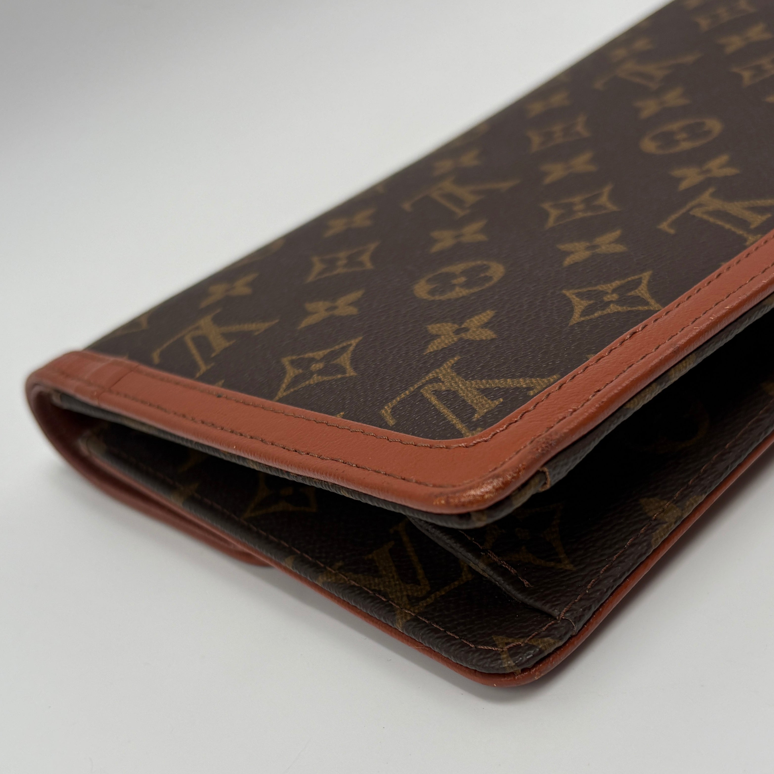Louis Vuitton Monogram Pochette Dame GM Clutch Bag