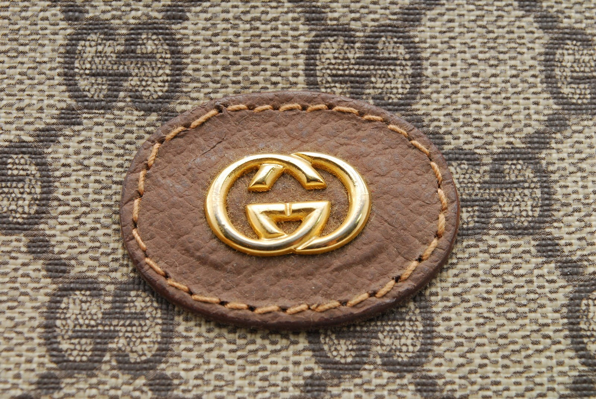 Gucci GG Supreme Monogram Clutch - Brown, PVC Leather