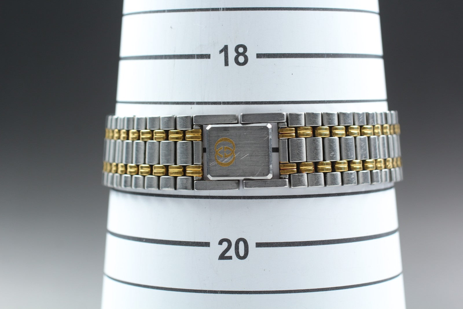 Gucci 9000M Wristwatch - Black, Stainless Steel