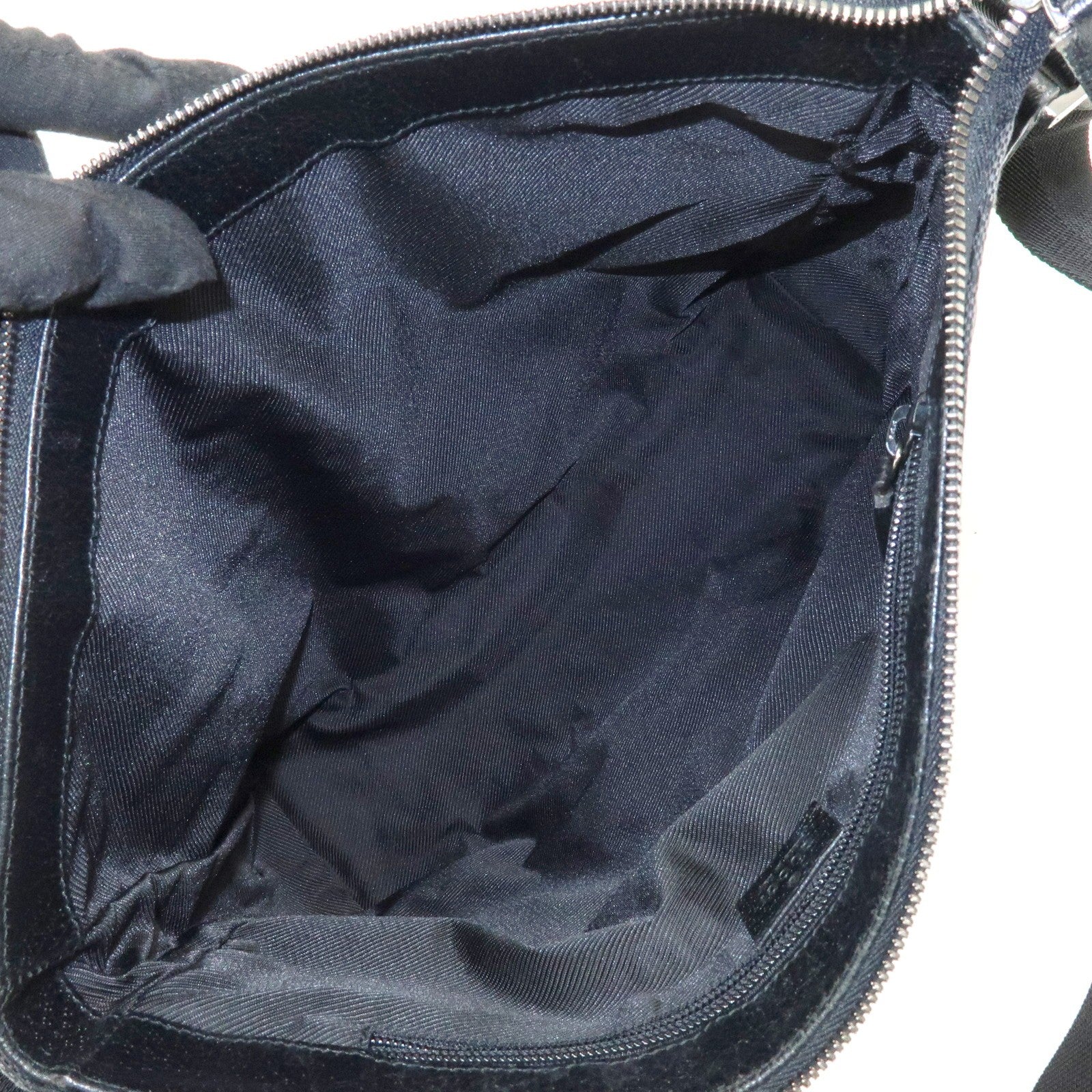 Gucci 110054 Shoulder Bag - Black, GG Canvas, Leather 