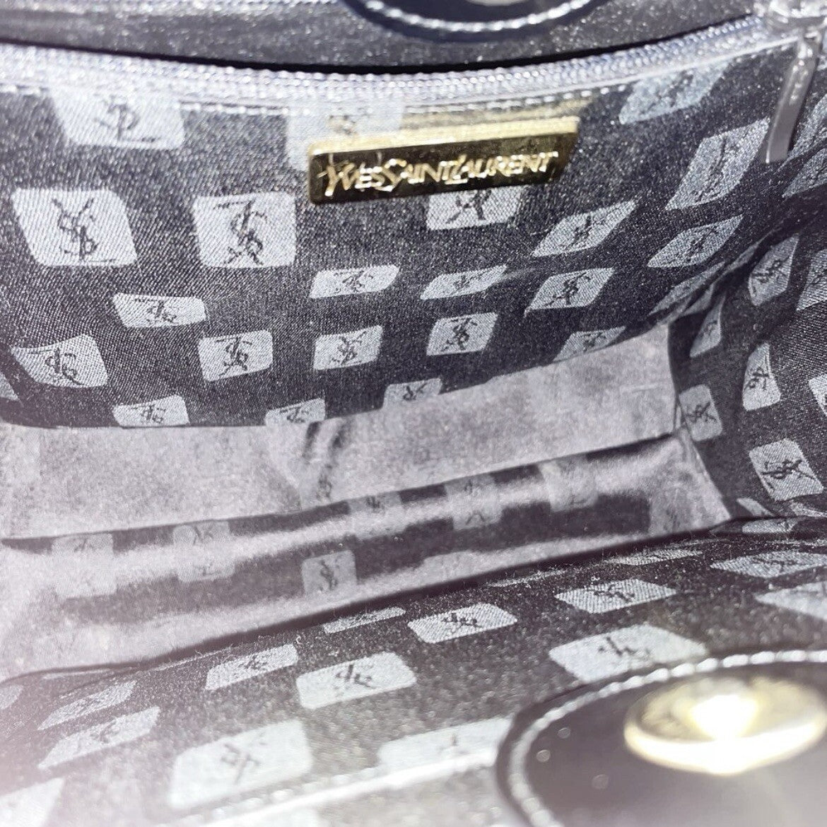 Saint Laurent Shoulder Bag - Black, Leather 