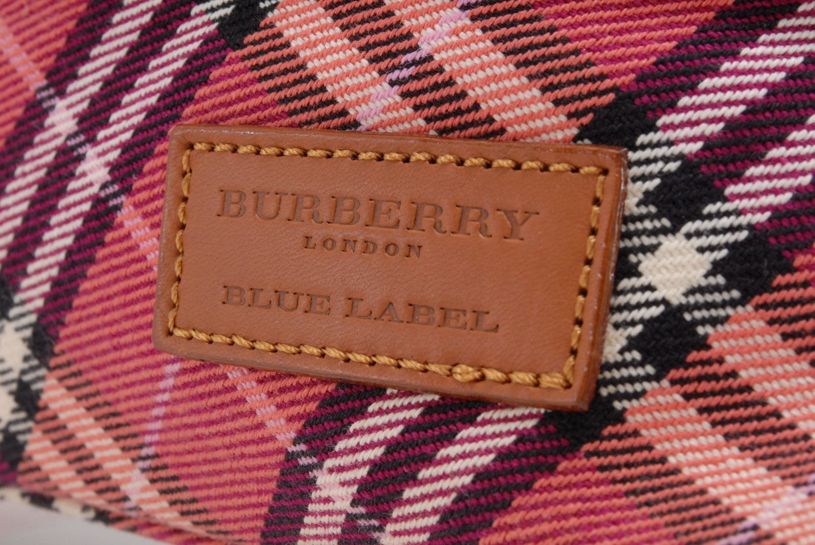 Burberry Nova Check Shoulder Bag - Pink, Canvas