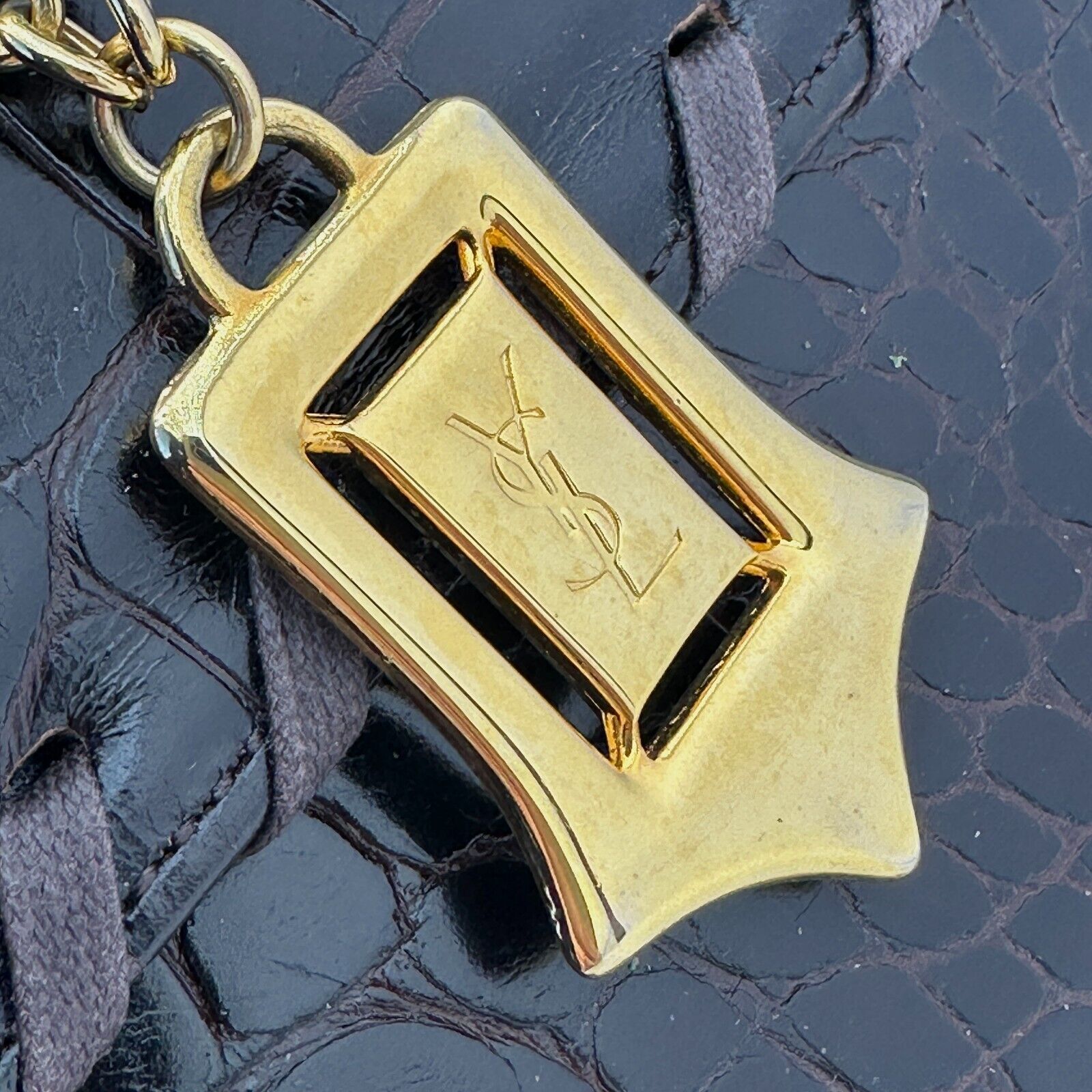 Saint Laurent Toto Handbag - Brown, Leather 