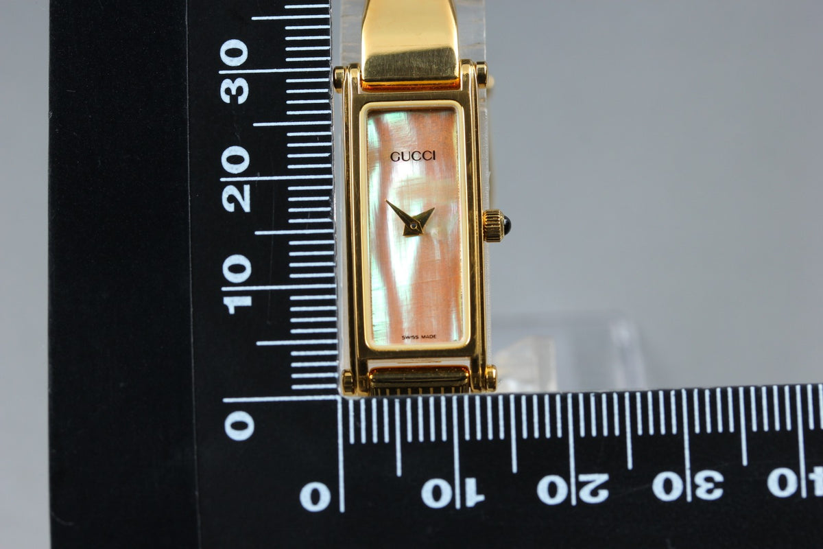 Gucci 1500 Wristwatch - Gold, Stainless Steel