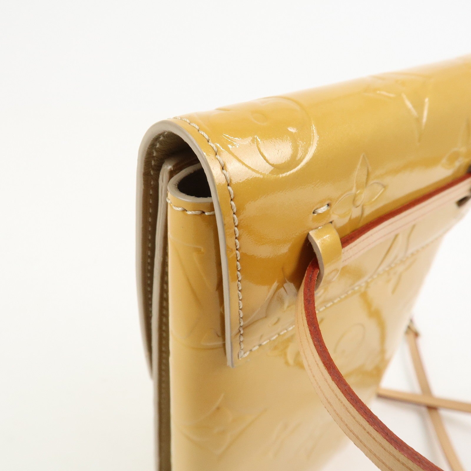 Louis Vuitton Shoulder Bag - Beige, Vernis Leather