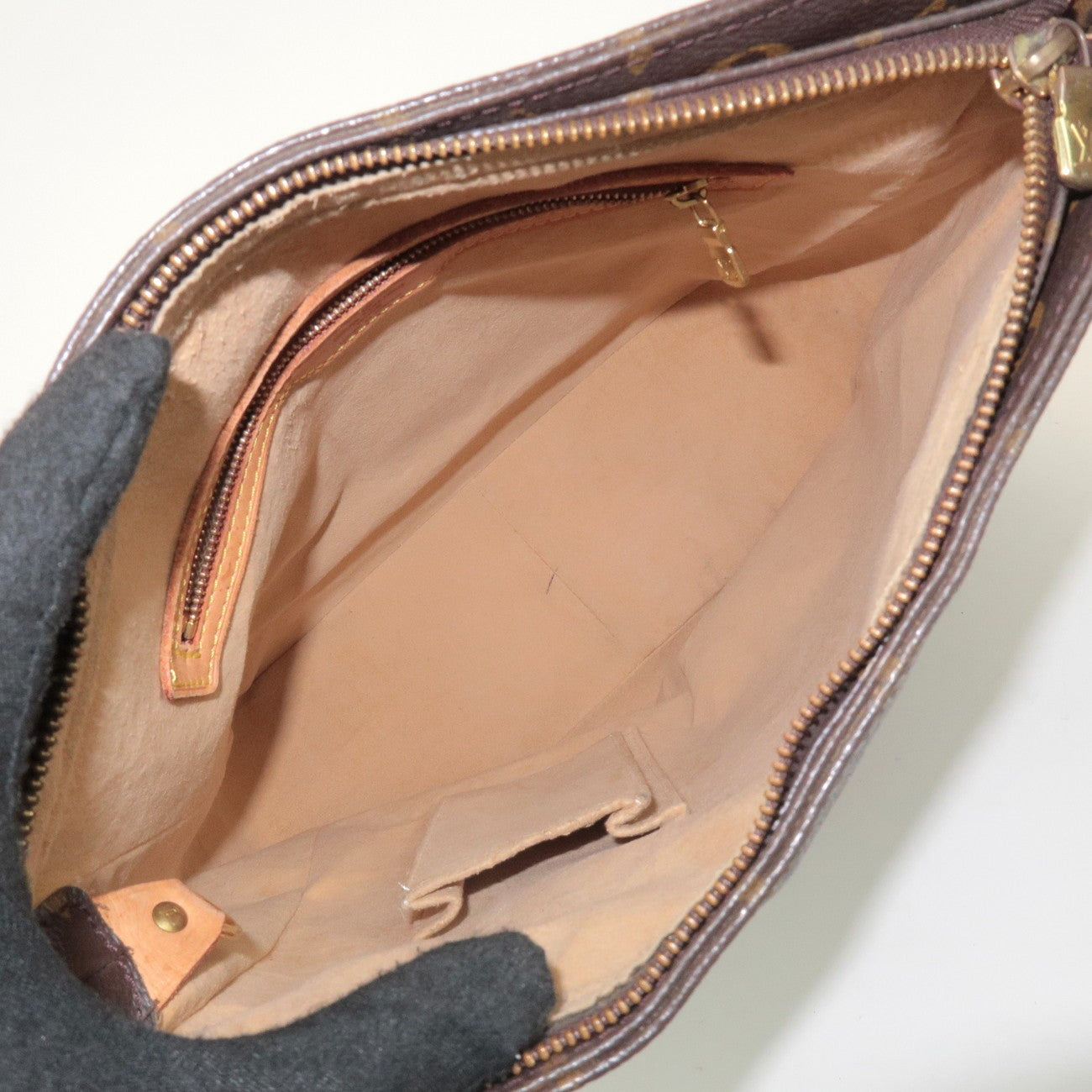 Louis Vuitton Looping GM Shoulder Bag - Brown, Canvas