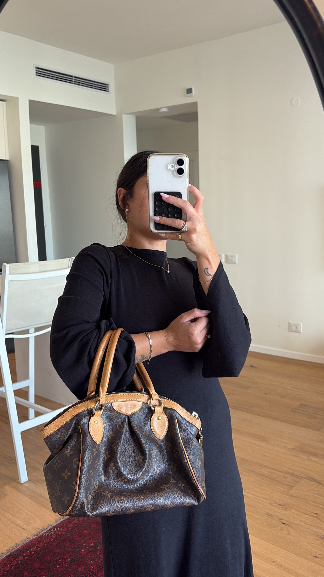 Louis Vuitton Tivoli PM Hand, Shoulder Bag