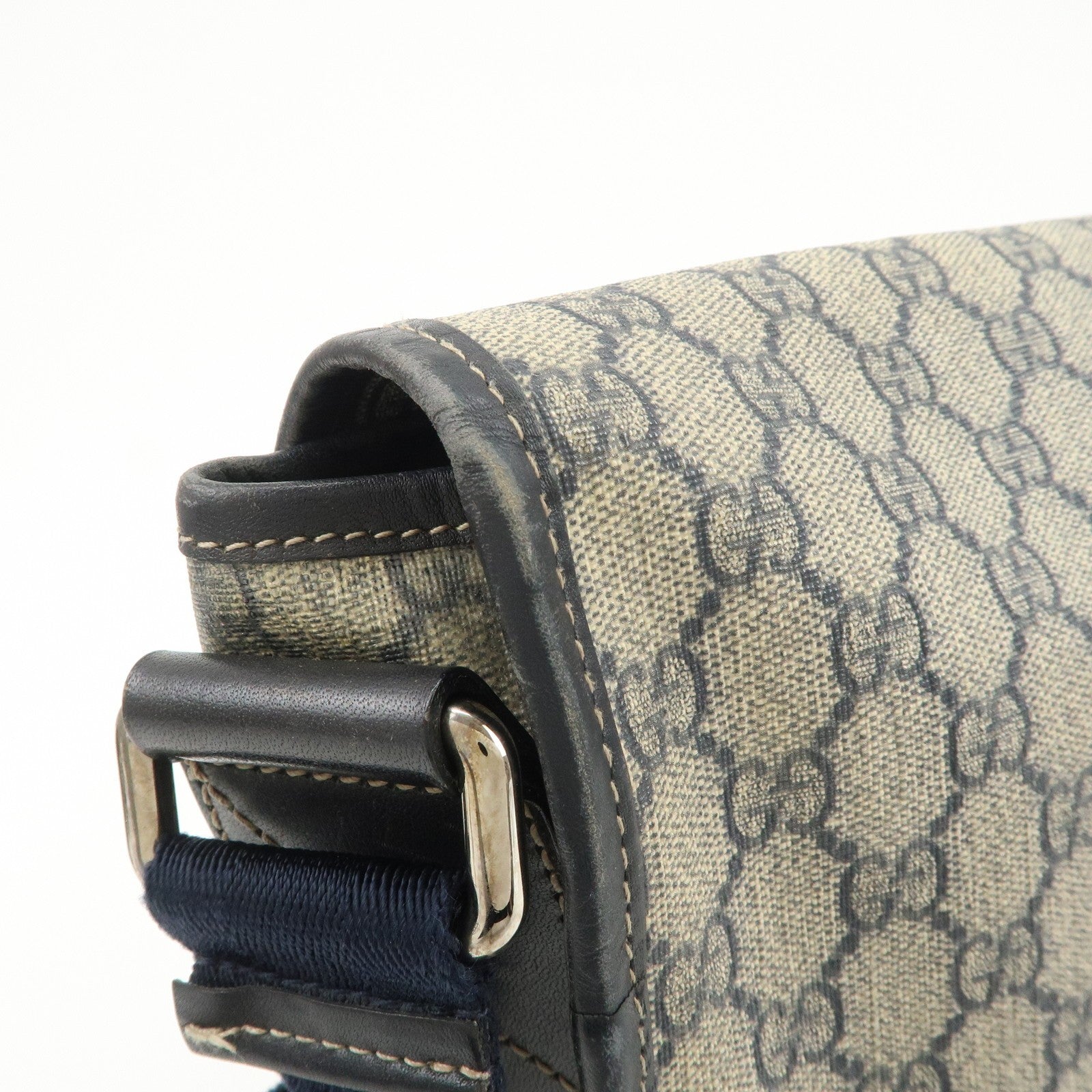 Gucci Shoulder Bag - Beige Navy, GG Supreme