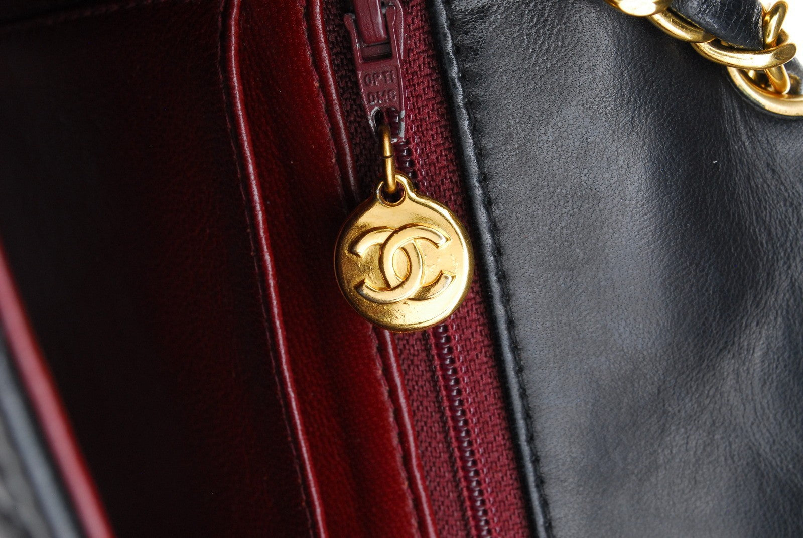 CHANEL Matelasse Chain Shoulder Bag - Dark Navy, Leather