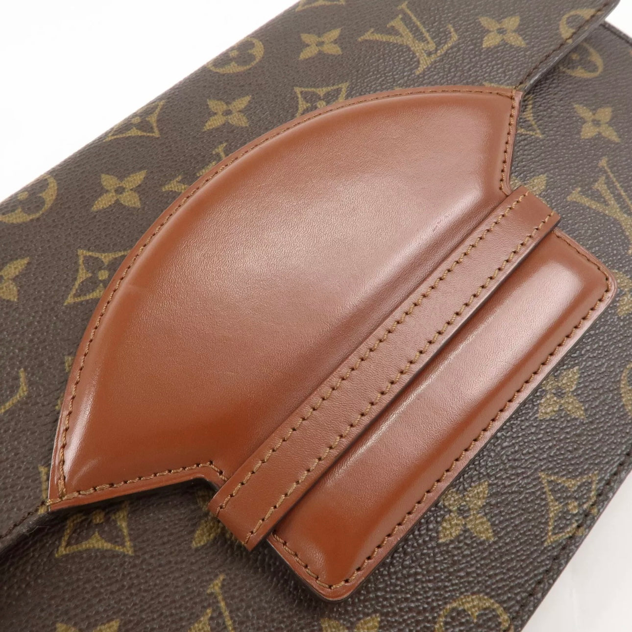 Chaillot Clutch Bag