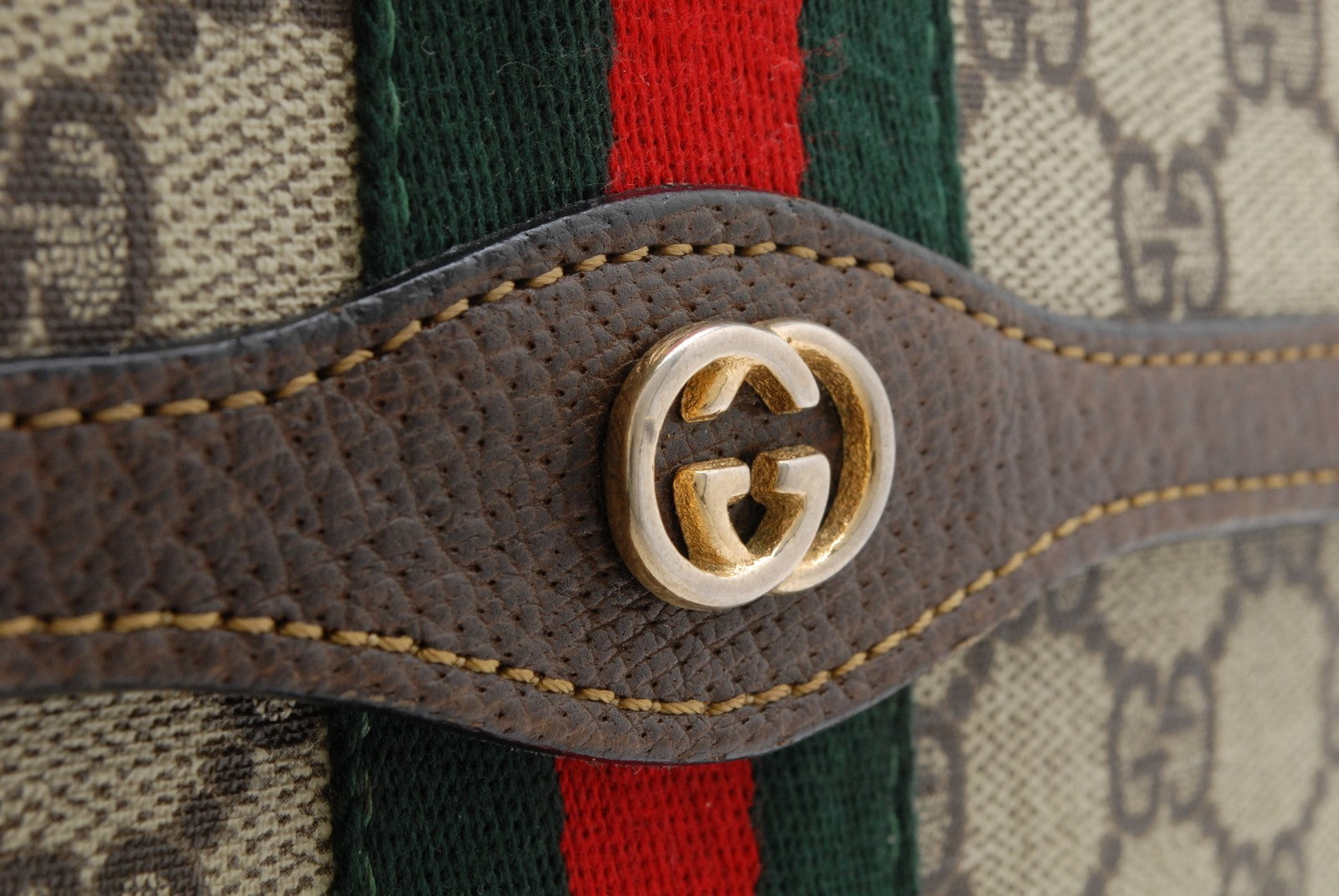 Gucci GG Supreme Web Clutch - Beige, PVC