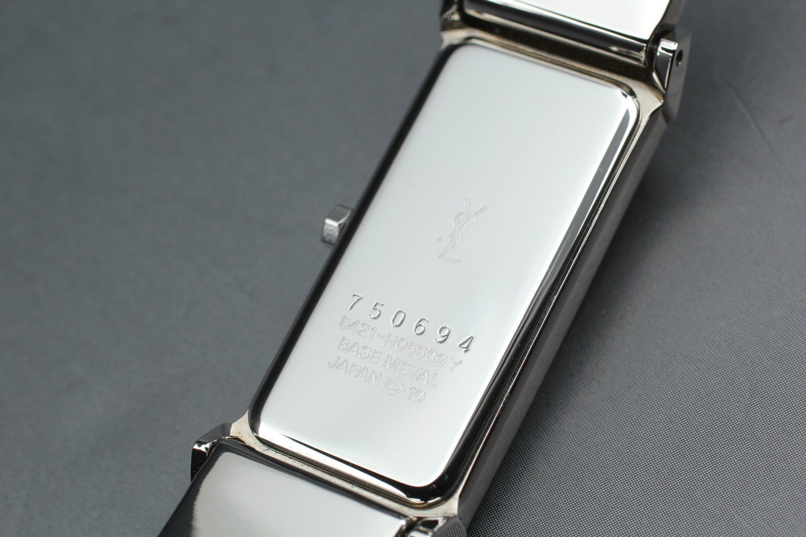 Yves Saint Laurent 5421-H05551 Watch - Black, Metal