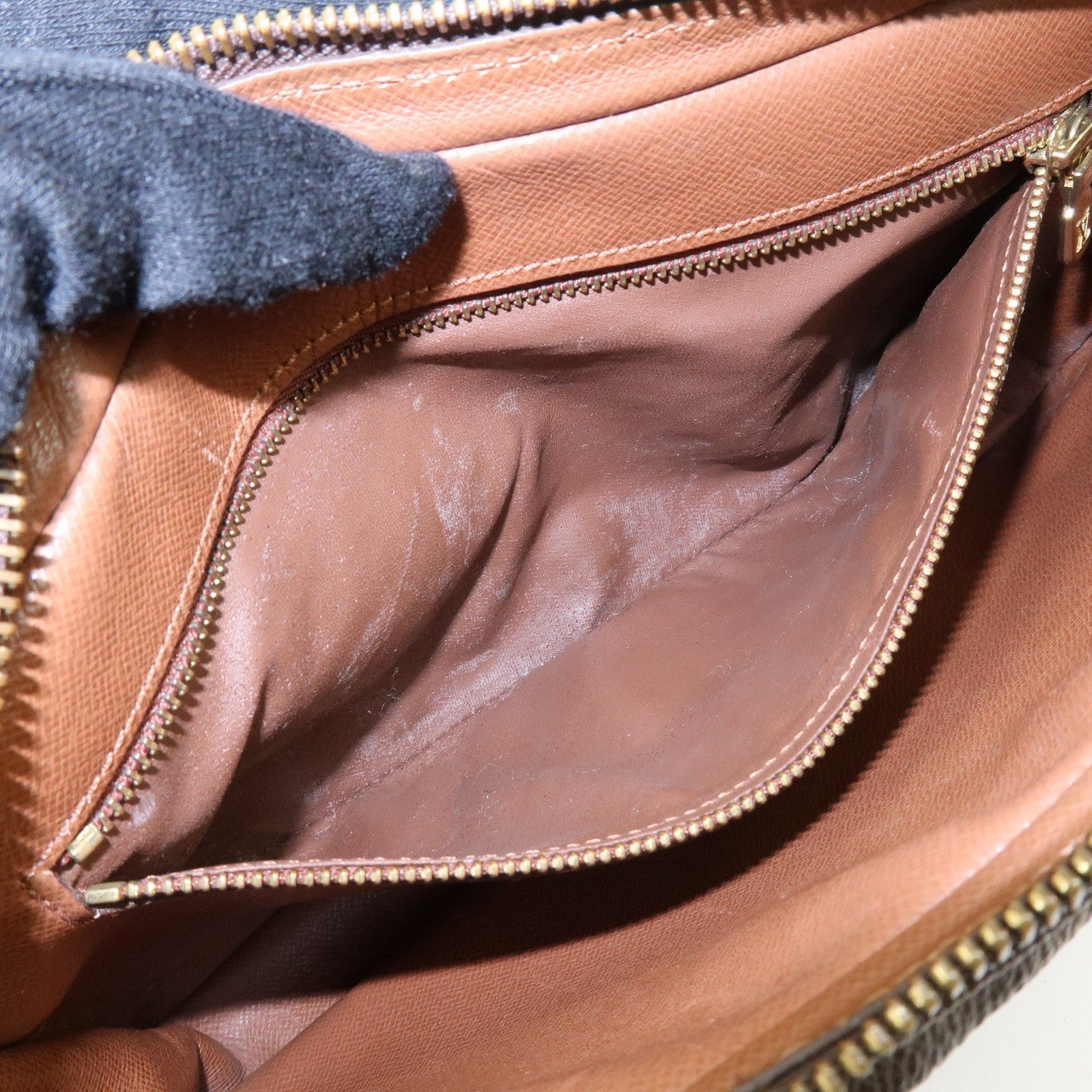 Louis Vuitton Clutch Bag - Monogram, Monogram Canvas