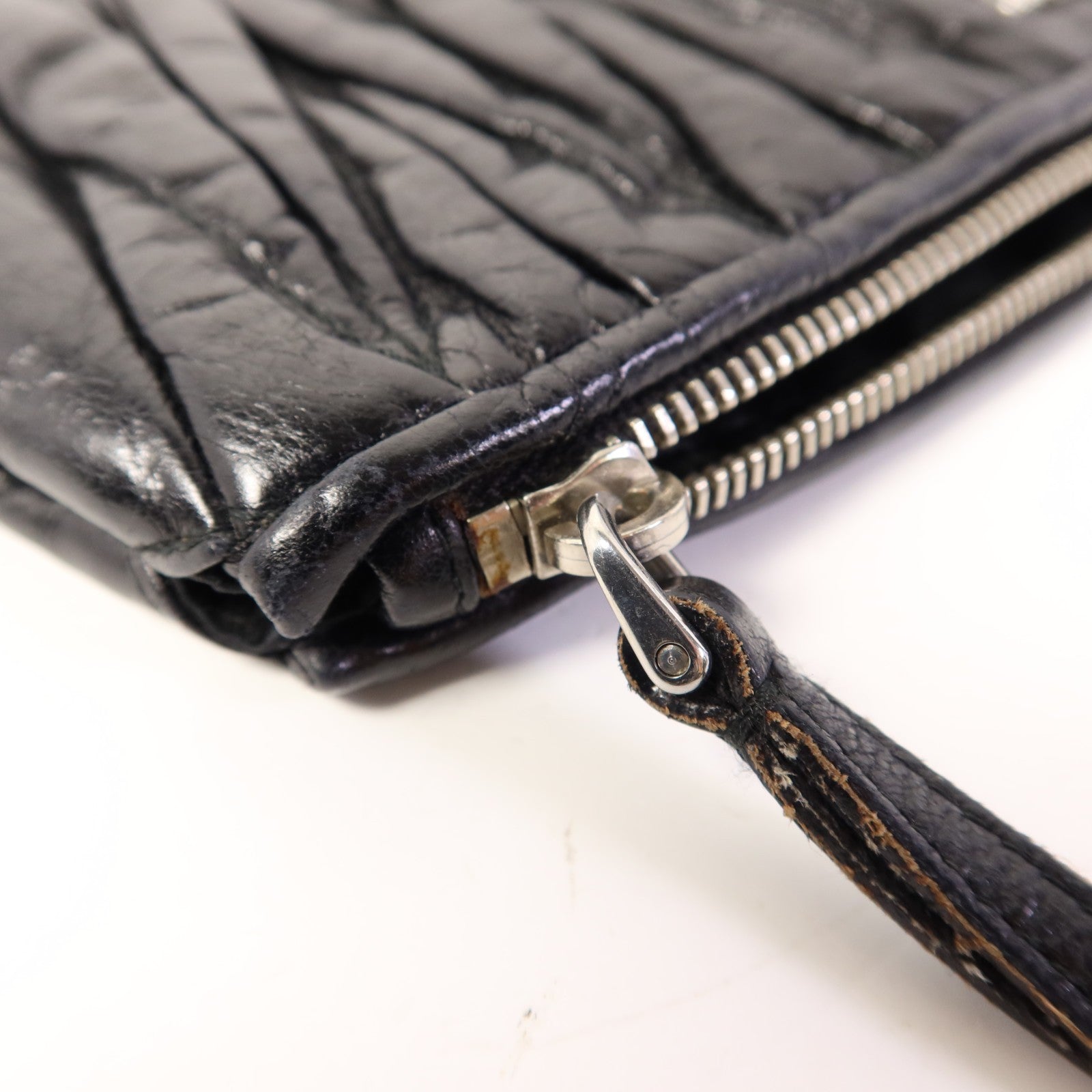 Miu Miu SHW ​​Pouch - Black, Calfskin Leather 