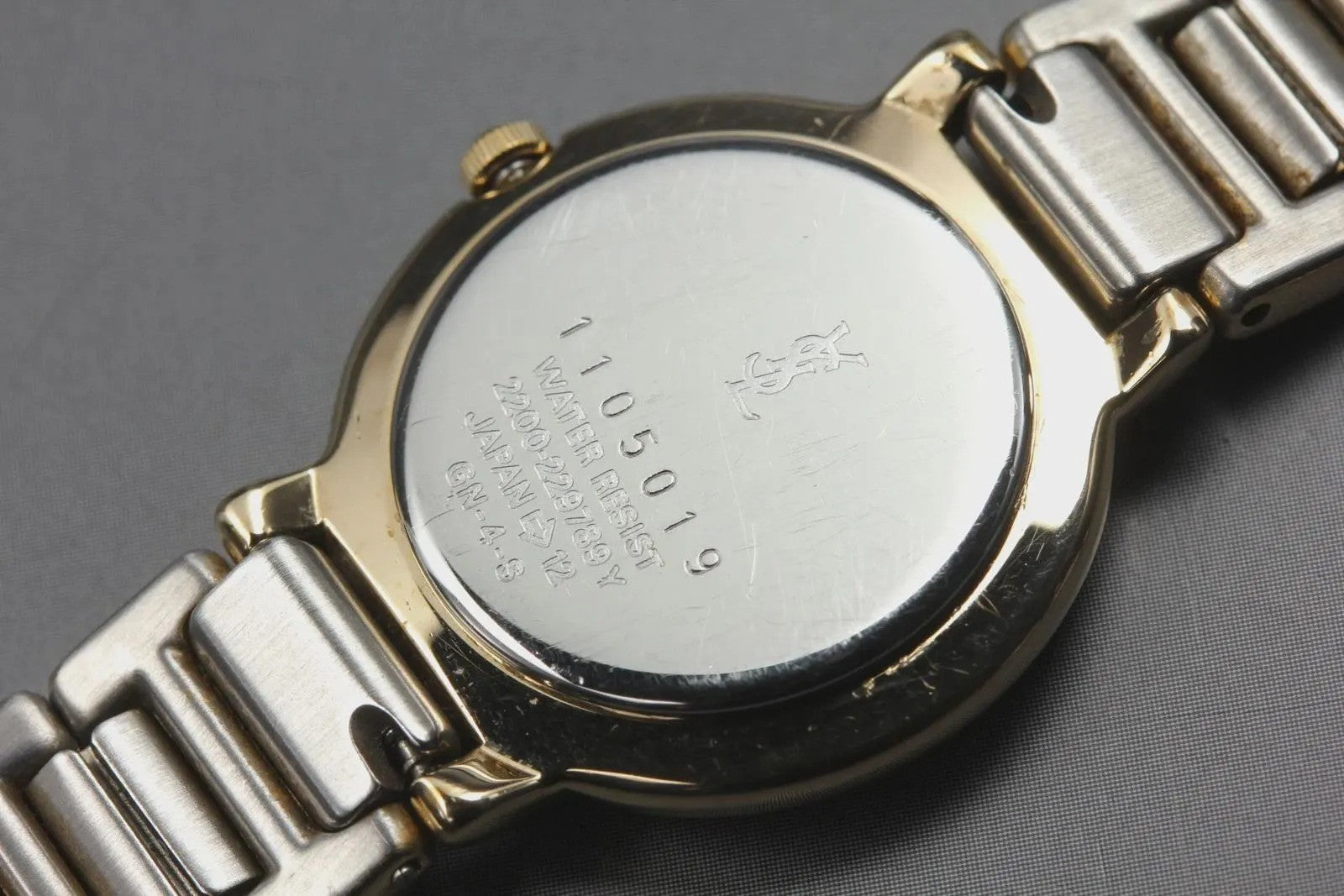 Yves Saint Laurent 2200-229789 Women's Watch - Gold, Stainless Steel