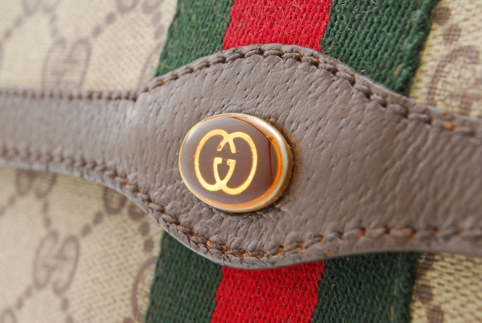 Gucci Sherry Clutch Bag - Beige, PVC Leather