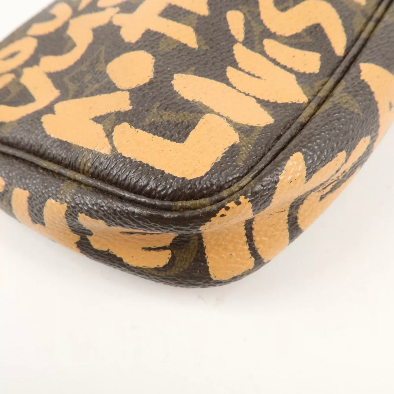 Pochette Accessories Graffiti