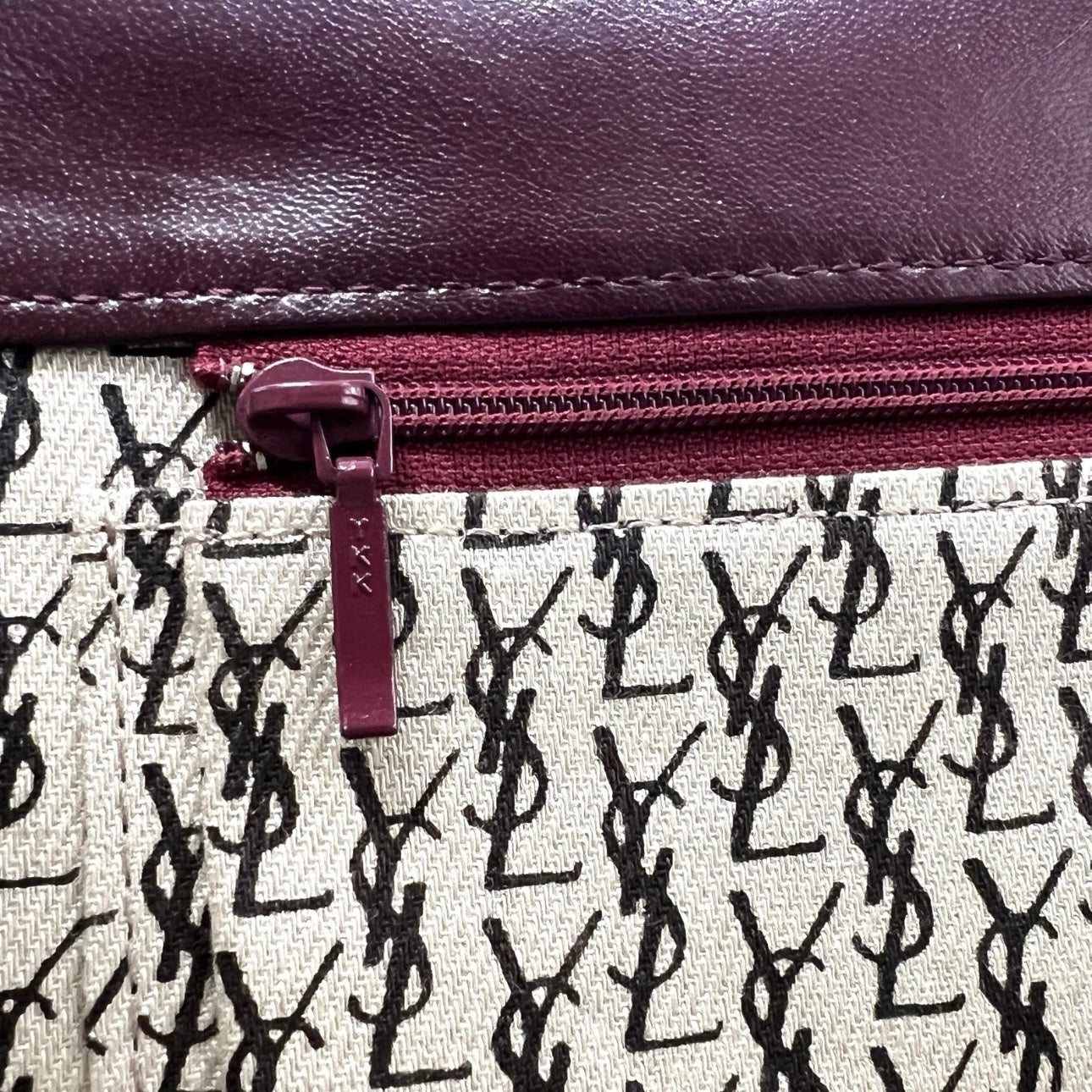 SAINT LAURENT Clutch Leather bag