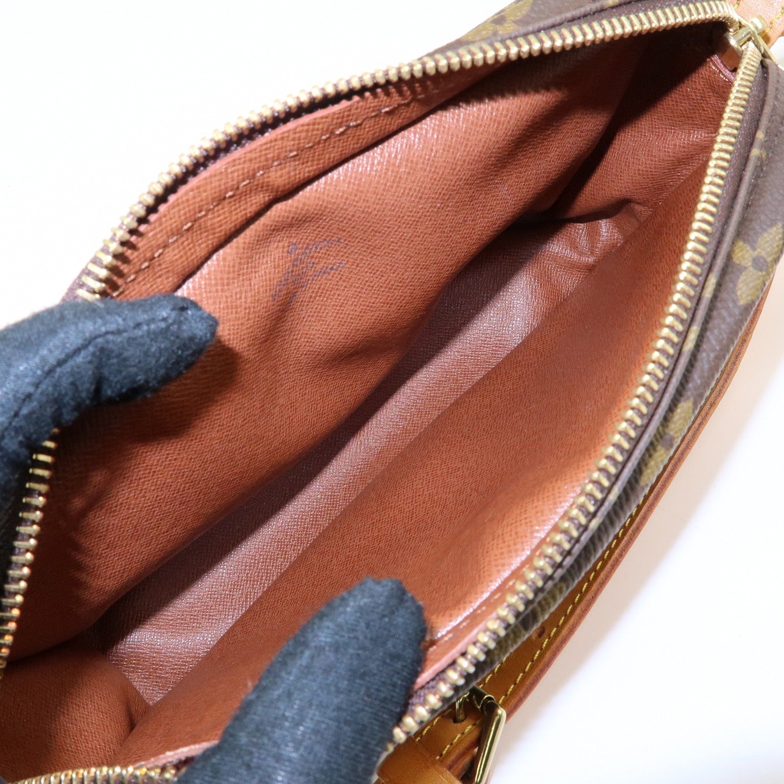 Louis Vuitton Monogram Saint Germain 24 Shoulder Bag