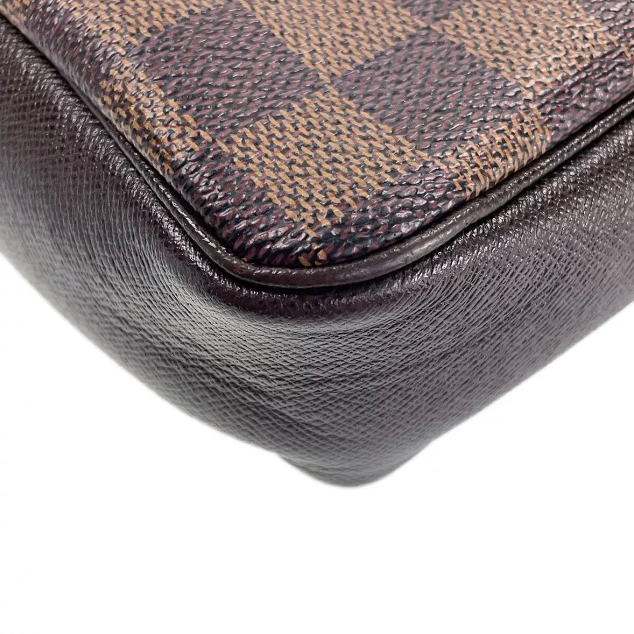 Louis Vuitton Damier Trousse Leather bag