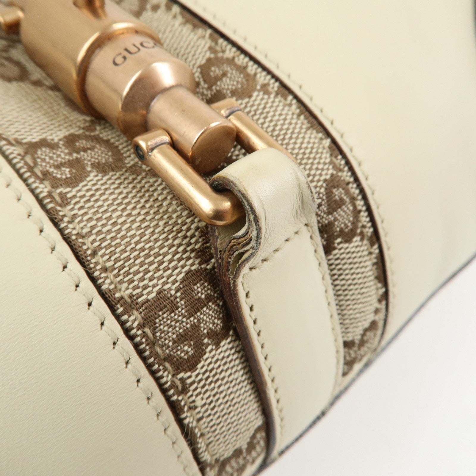 Gucci Jeckie Shoulder Bag - Ivory, Leather