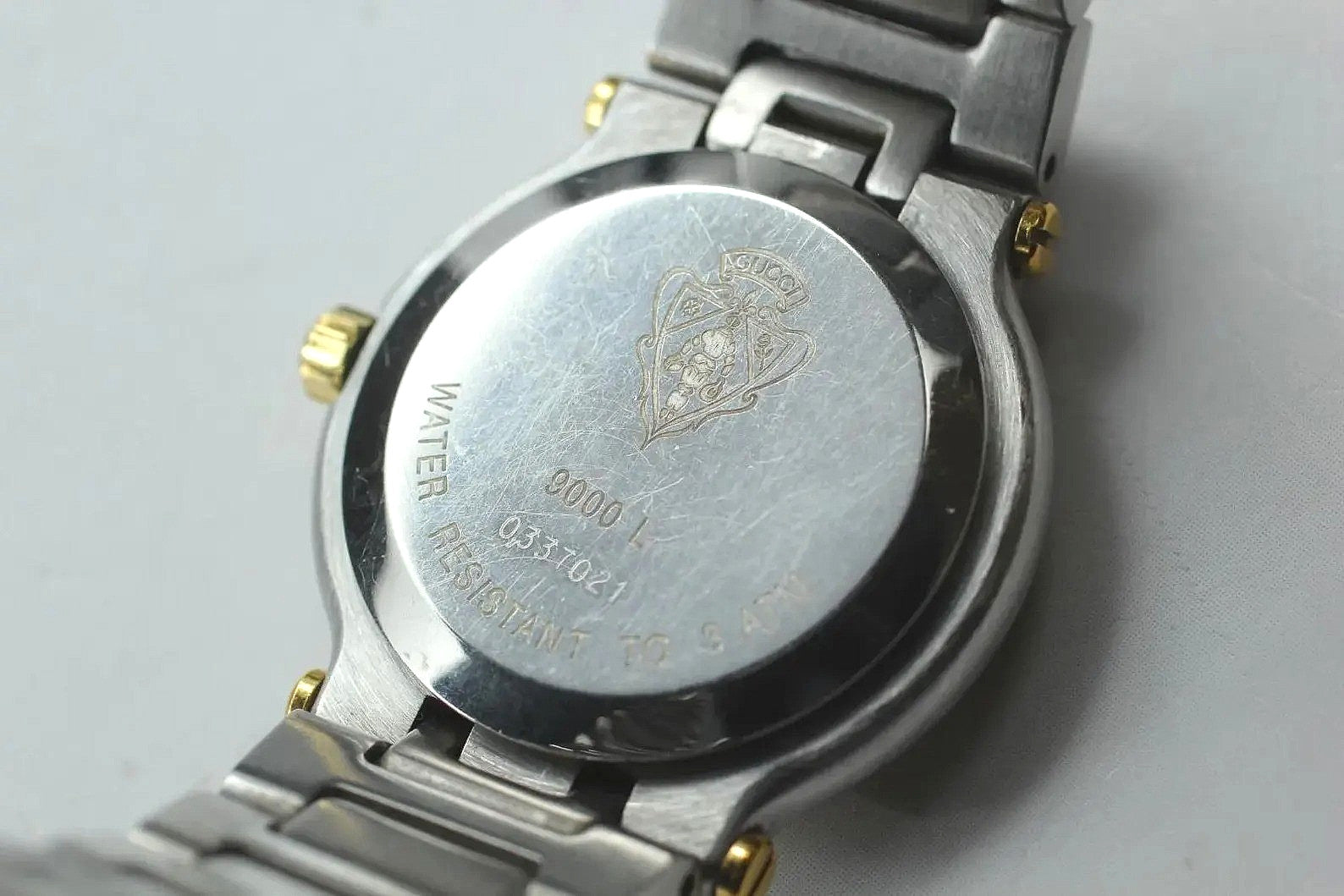 Gucci 9000L Wristwatch - Gold, Stainless Steel