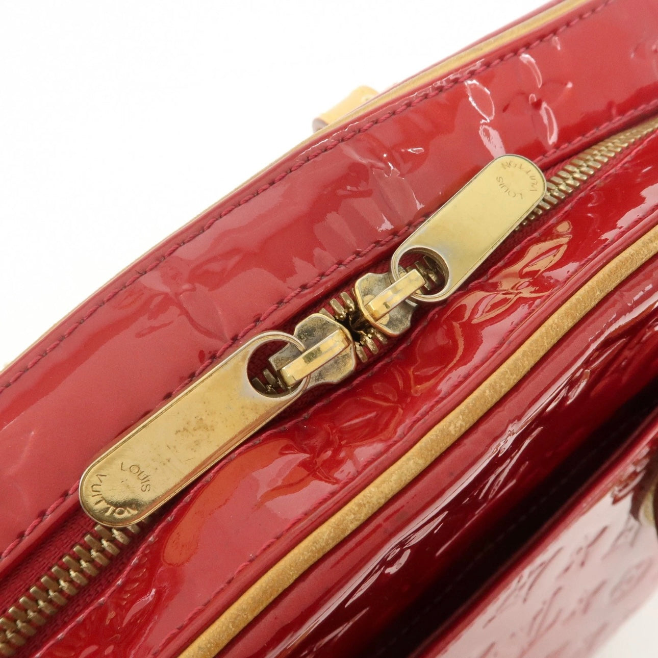 Louis Vuitton Monogram Vernis Summit Drive Hand Bag