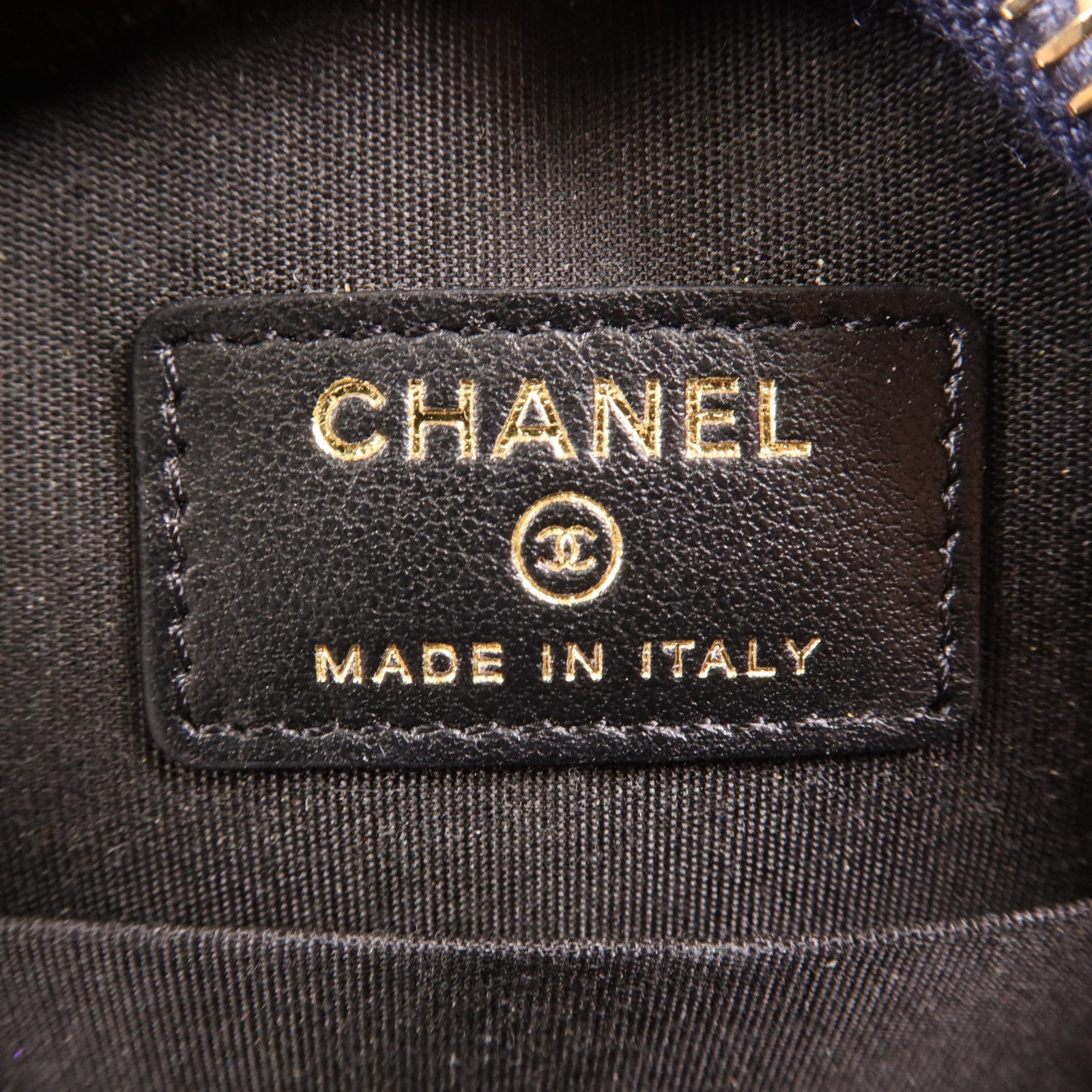 Chanel CC GHW Filigree Round Chain Shoulder Bag - Navy/Black, Calfskin Leather