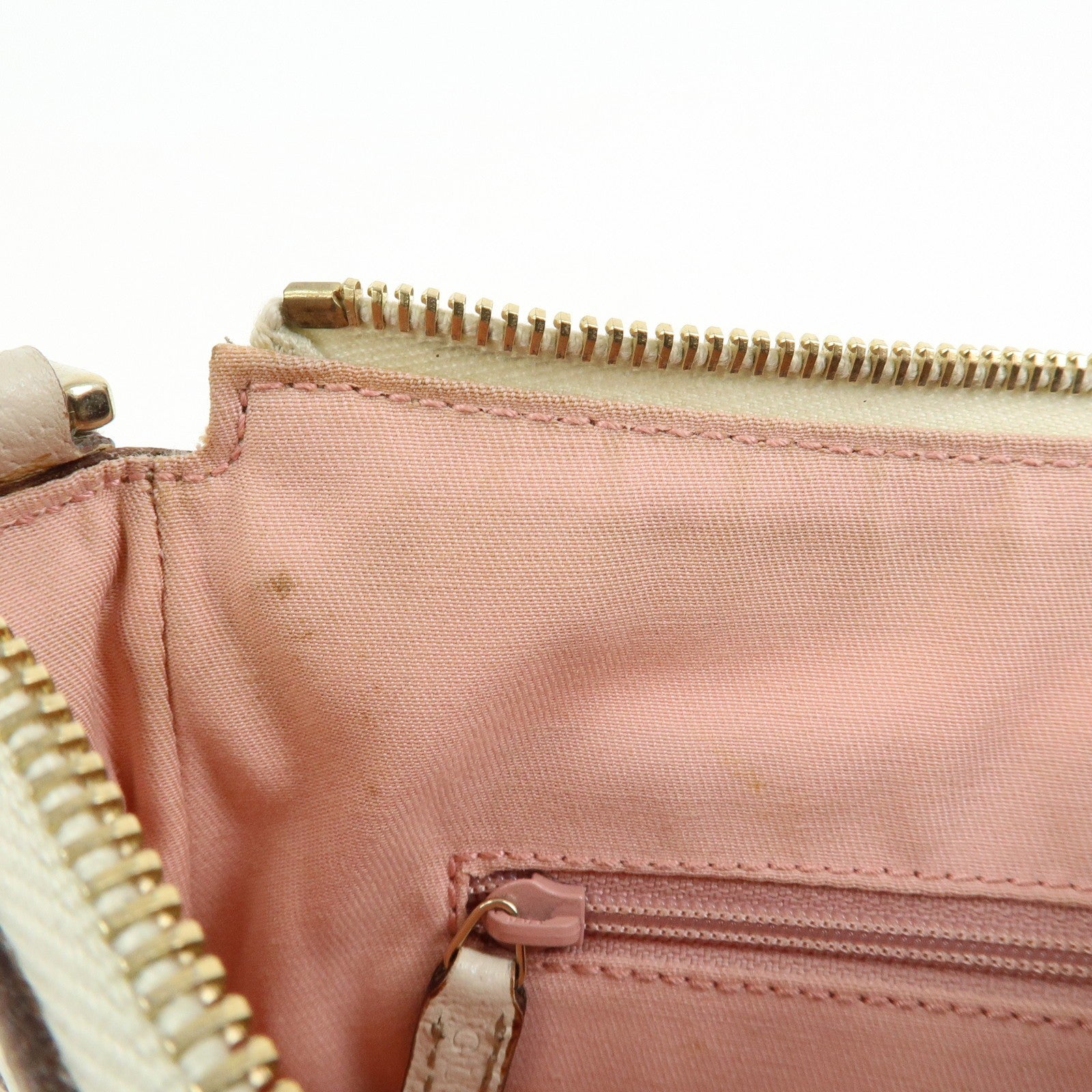 Gucci GG Canvas Shoulder Bag - Pink White, Canvas 