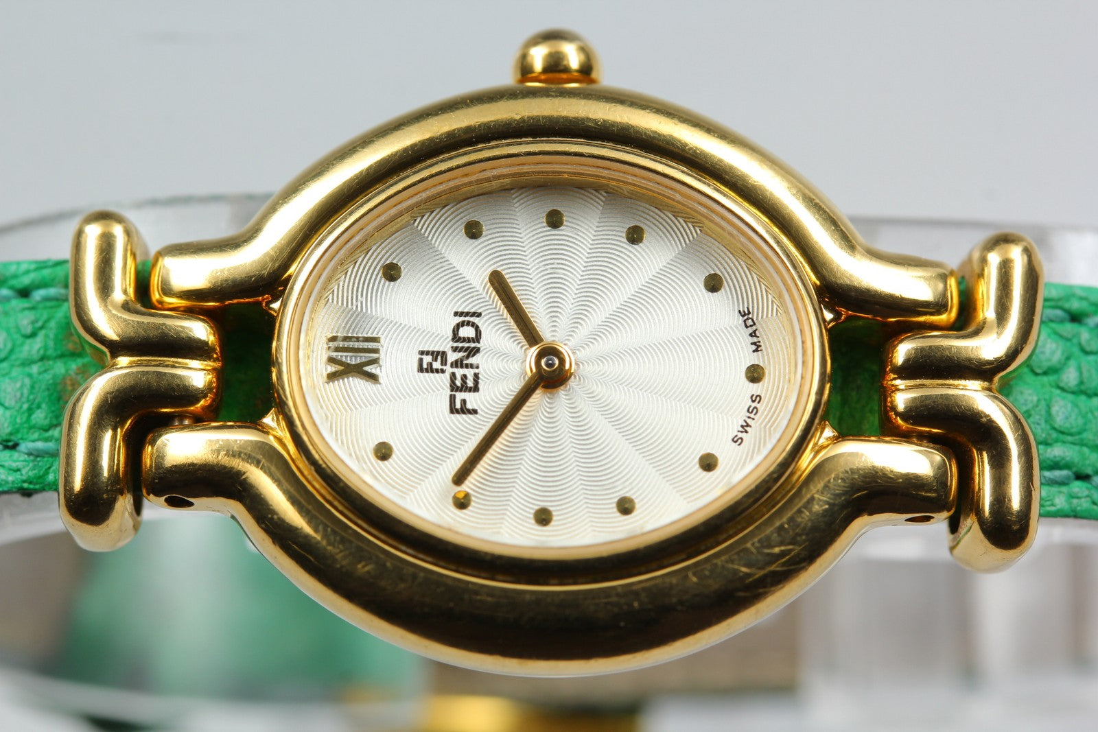 FENDI Change Belt Wristwatch - Gold, Leather