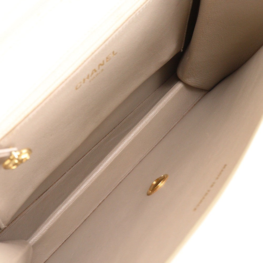 Chanel ChainShoulder Shoulder Bag - Off White, Calfskin