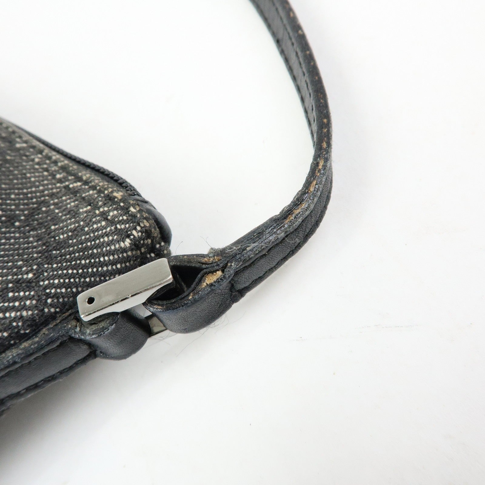 Gucci Boat Bag Accessory Pouch - Black, GG Canvas Leather 