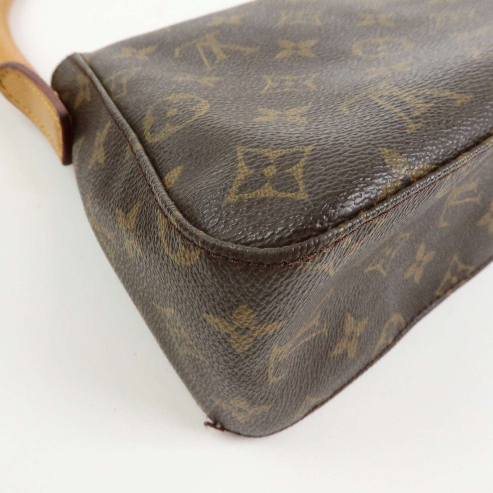 Louis Vuitton Mini Looping Shoulder Bag - Brown, Monogram Canvas- סופר מבוקש!
