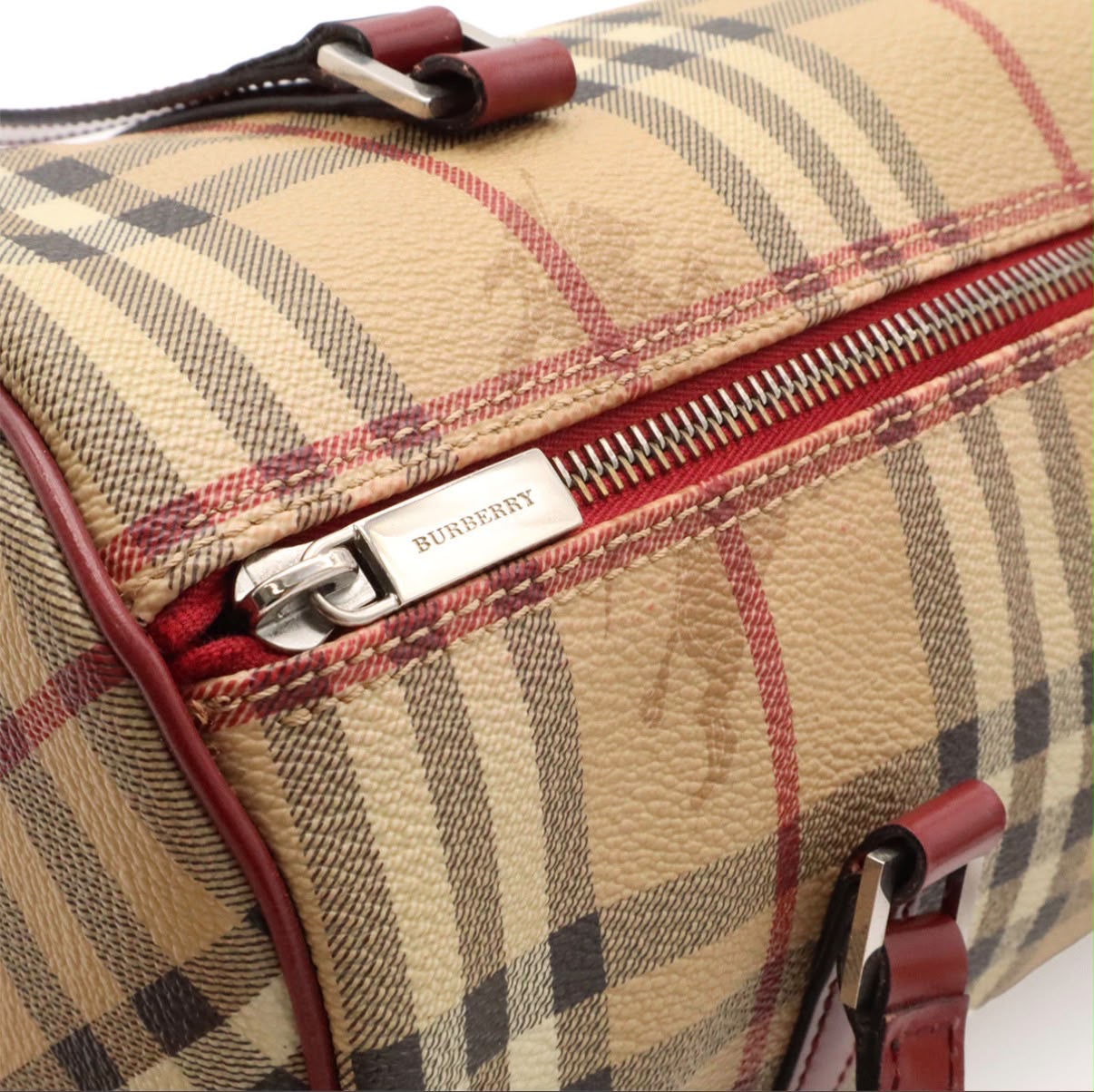 Burberry round bag- red- קשה מאד להשגה!