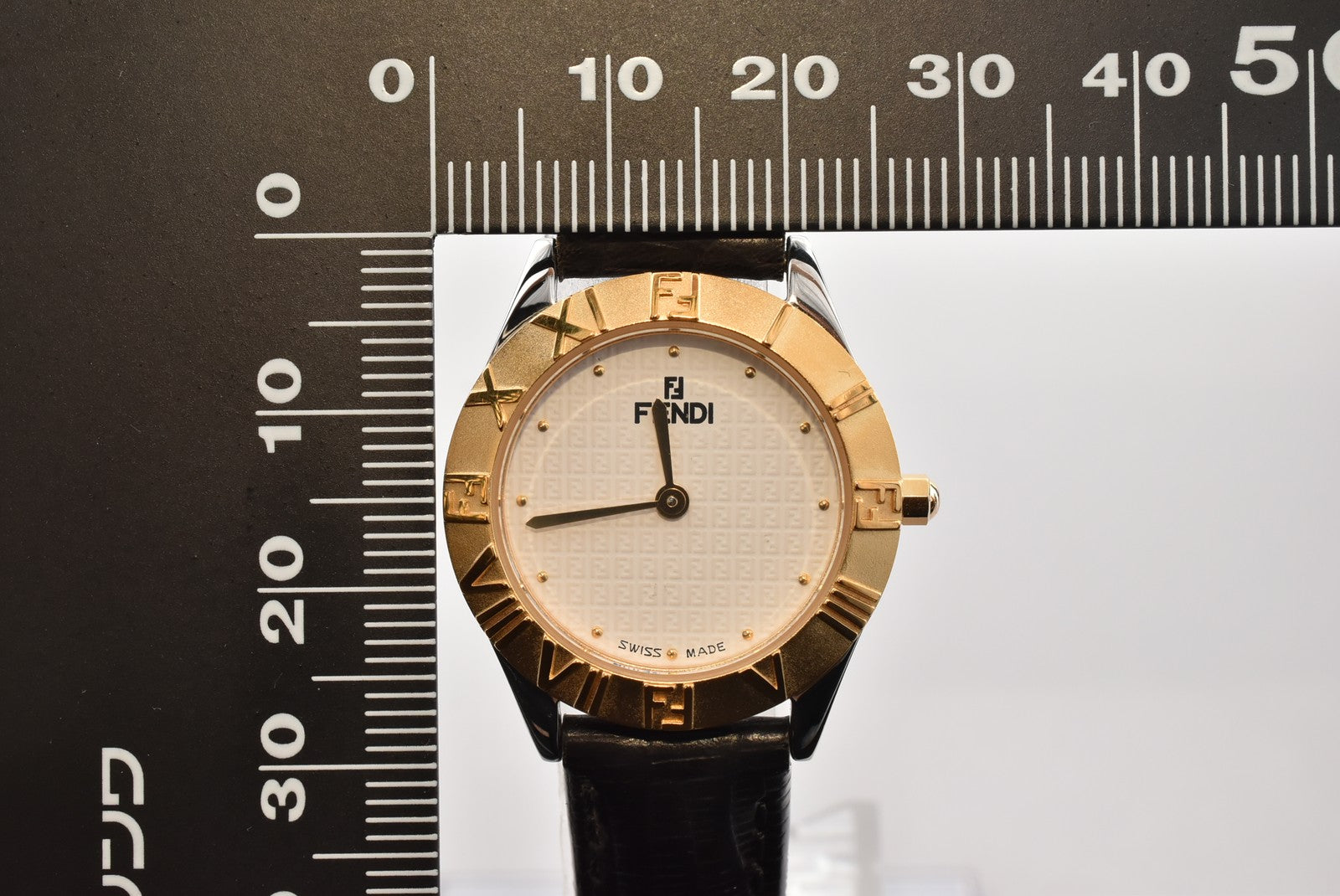 Fendi 2000L Wristwatch - White, Gold, Leather