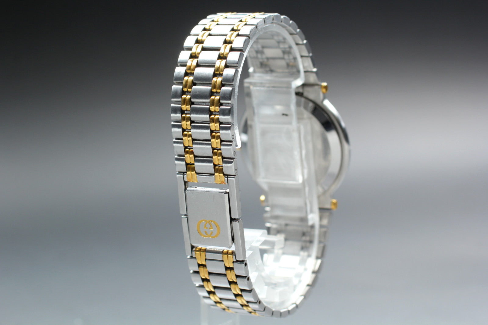 Gucci 9000M Wristwatch - Gold, Stainless Steel- קוטר 32 מ״מ