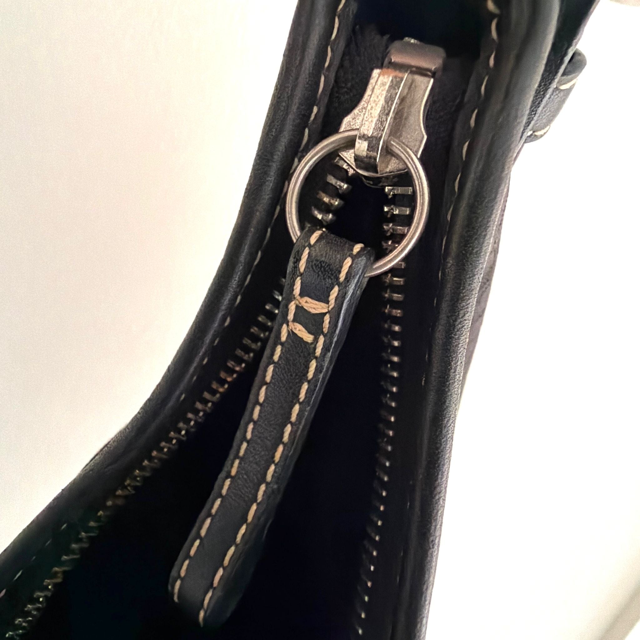 Coach Signature Black Shoulder Bag