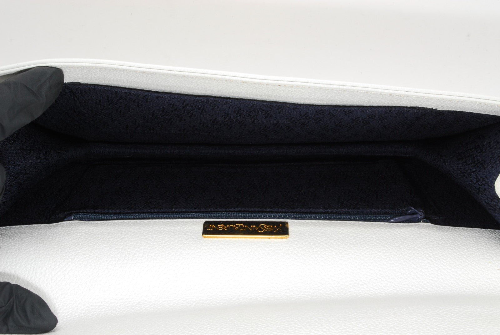 Saint Laurent Yves Saint Laurent Clutch - White, Leather