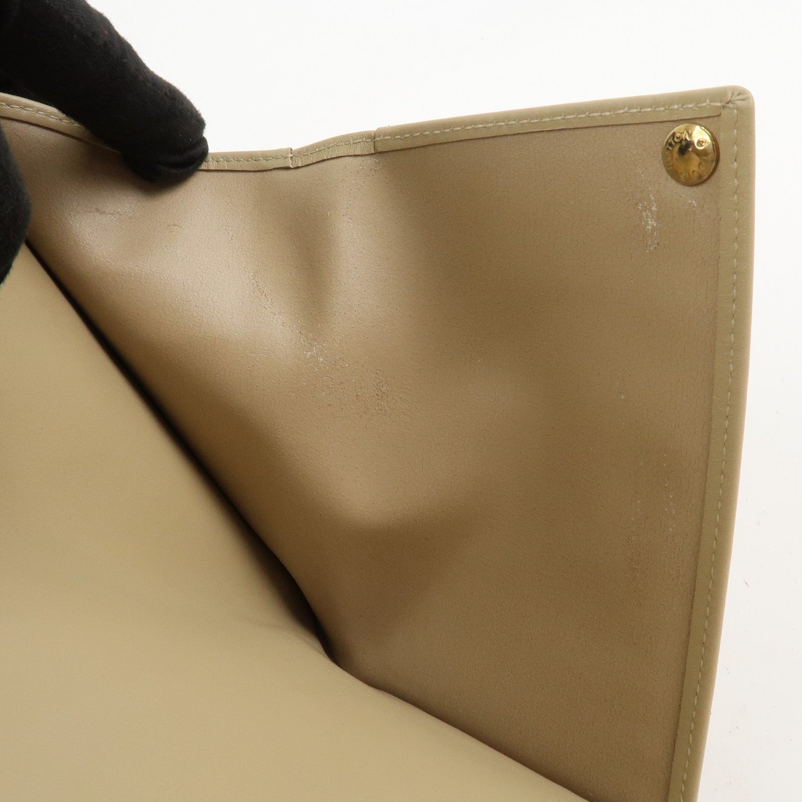 Louis Vuitton Shoulder Bag - Beige, Vernis Leather