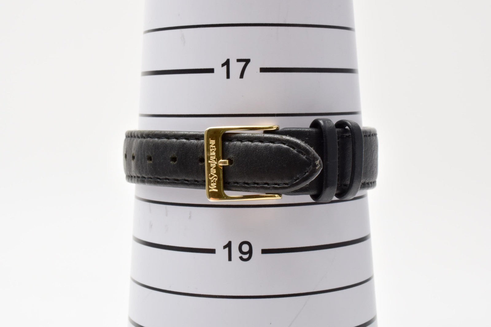 Yves Saint Laurent 5420-F47611 Wristwatch - White, Leather