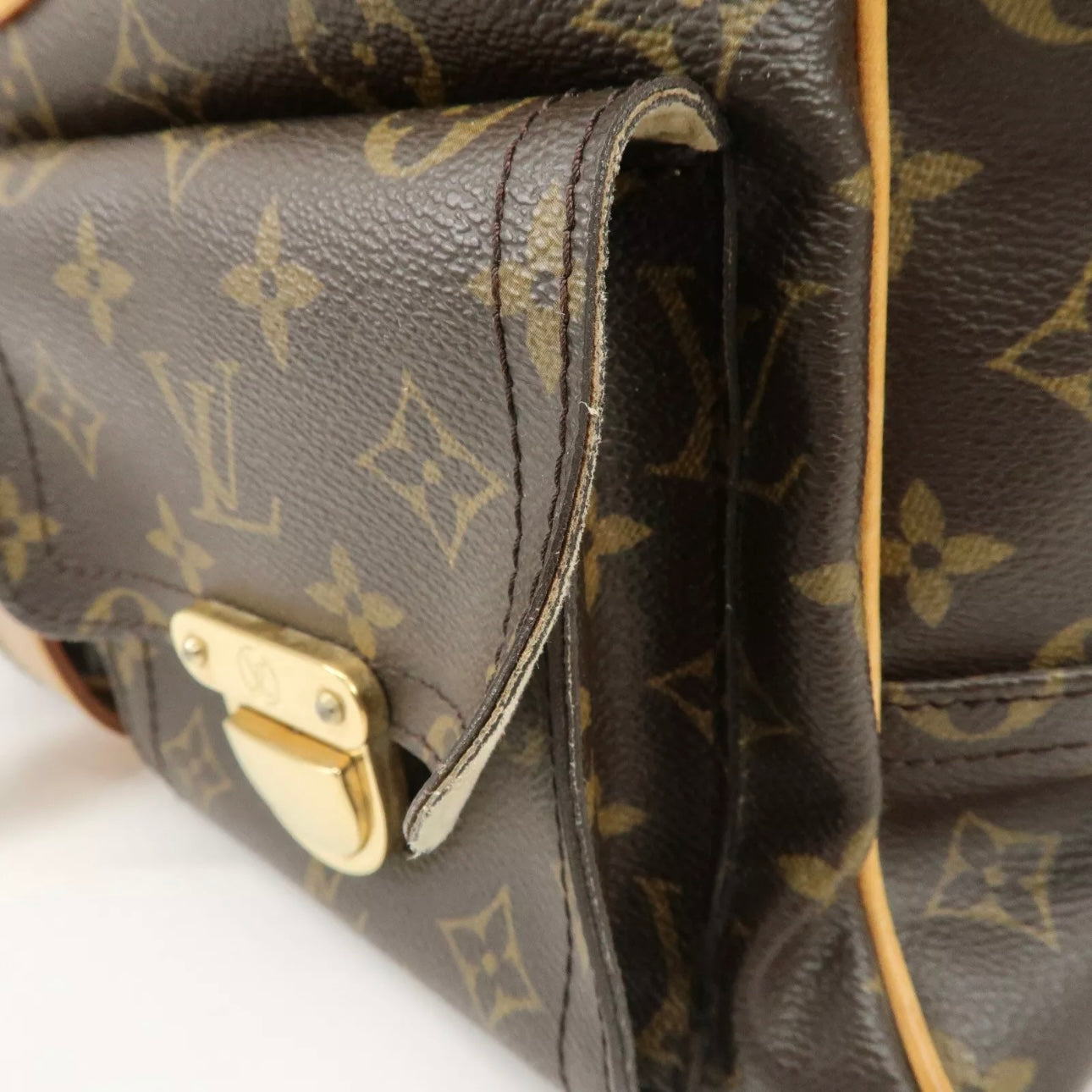 Louis Vuitton Manhattan GM Hand Bag
