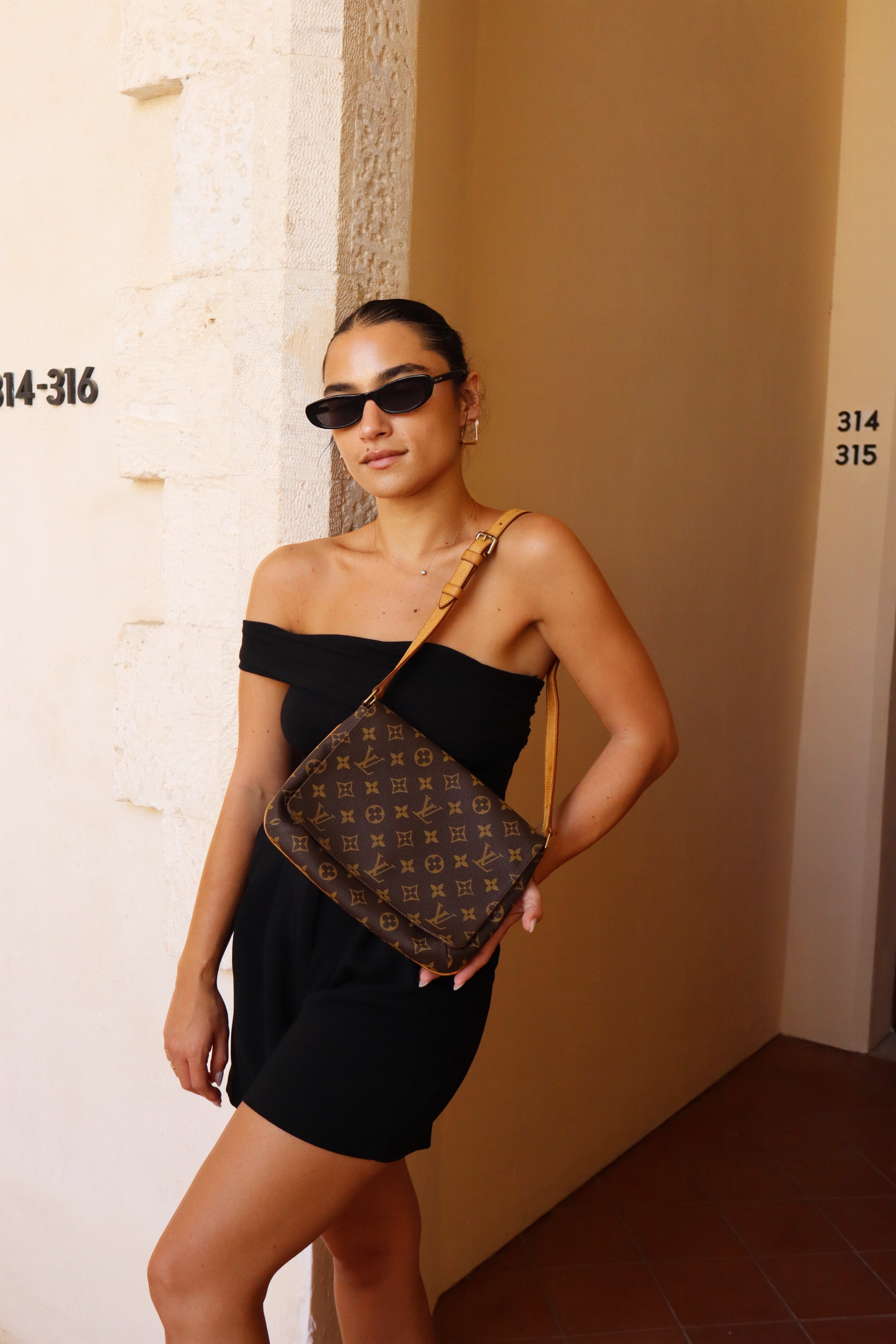 Louis Vuitton Musette Tango Short Shoulder Bag - Monogram Canvas, Nume Leather